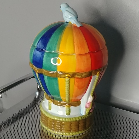 Ceramic Hot air balloon cookie jar - Picture 3 of 8